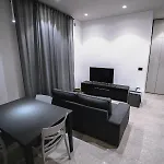 De Luca 6 - Vinto House Collections