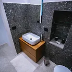 De Luca 6 - Vinto House Collections Апартаменты Салерно