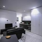 De Luca 6 - Vinto House Collections