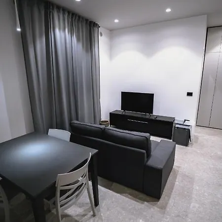 De Luca 6 - Vinto House Collections