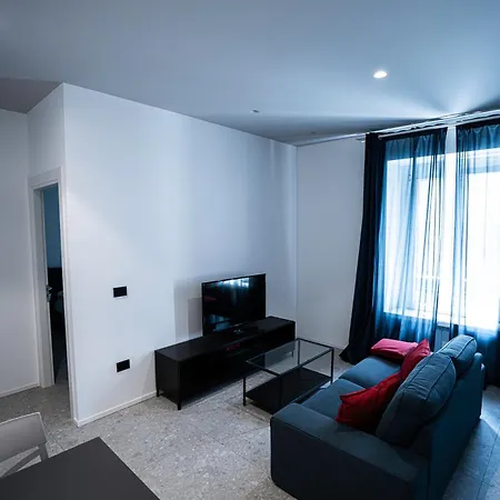 De Luca 6 - Vinto House Collections